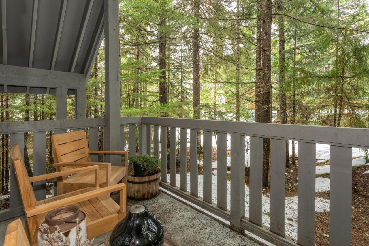 Forest Trails By Whistler Premier Exterior photo